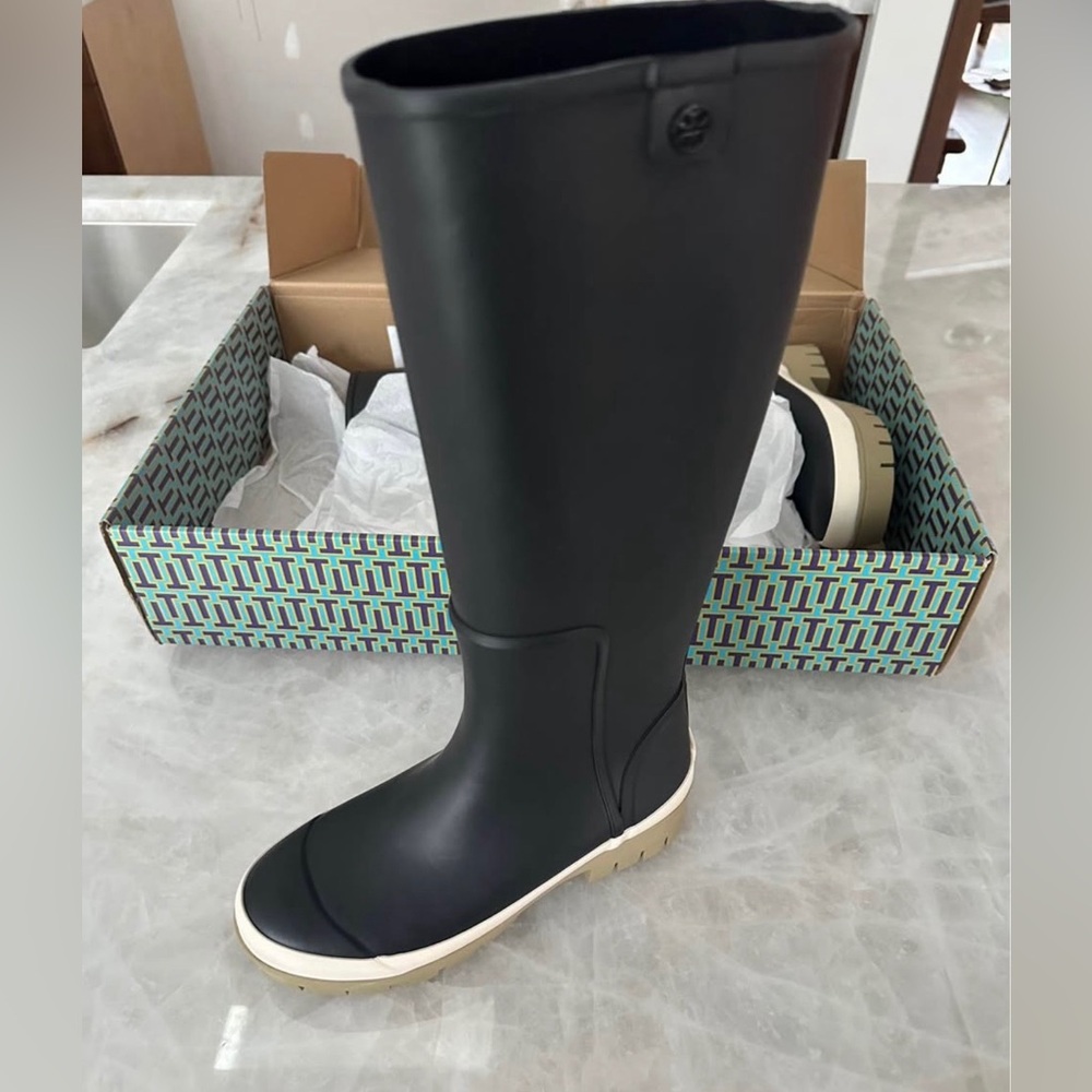 Tory Burch Hurricane Tall Rain Boots Black Size 7 NIB